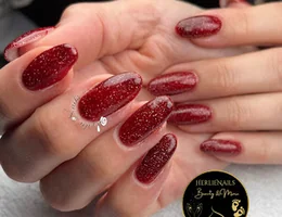 HerlieNails , Beauty & More / gezichtsverzorging, nagels en pedicure te Roeselare