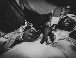 Tattoo-piercing studio Inktraction