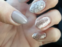 Fine Charming Nails