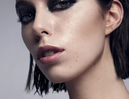 Elise Vanderbruggen • Hair & Make-up