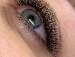 Lash and brow bar by Mel