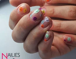 NaiLies